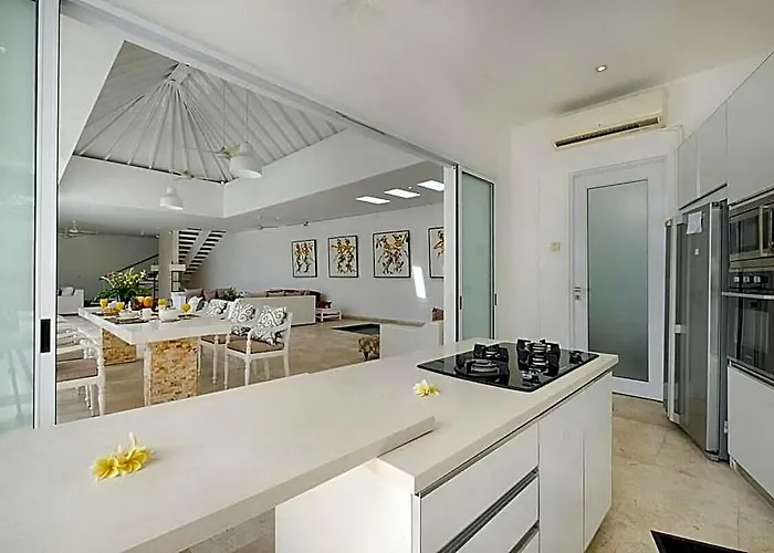 Perfect 3br Private Pool Villla Near Canggu Villa